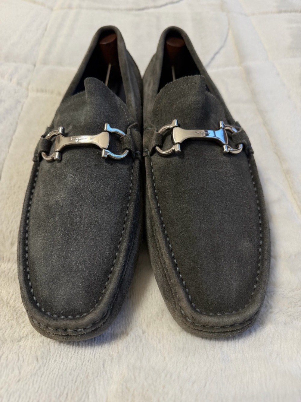 $850 Salvatore Ferragamo Gancini Ornament Bit Suede Driving Loafers Gray 10 11 - Picture 6 of 16